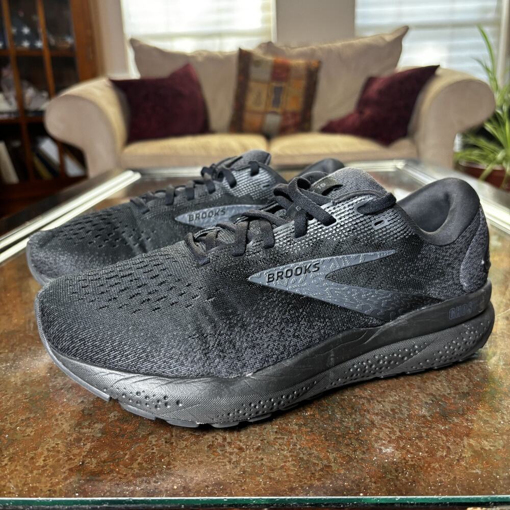 Brooks Ghost 16 Shoes Womens 9.5 2E Wide Black Road Running Athletic Gym Sneaker
